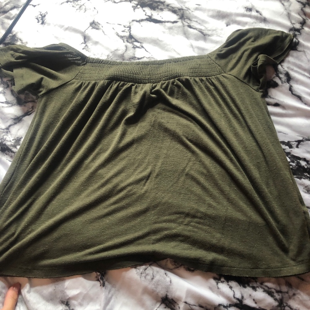 off shoulder top - Picture 2 of 2